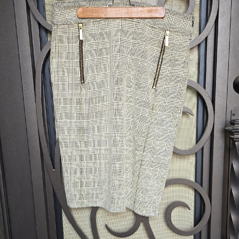 Michael Kors Black and Cream Plaid Skirt